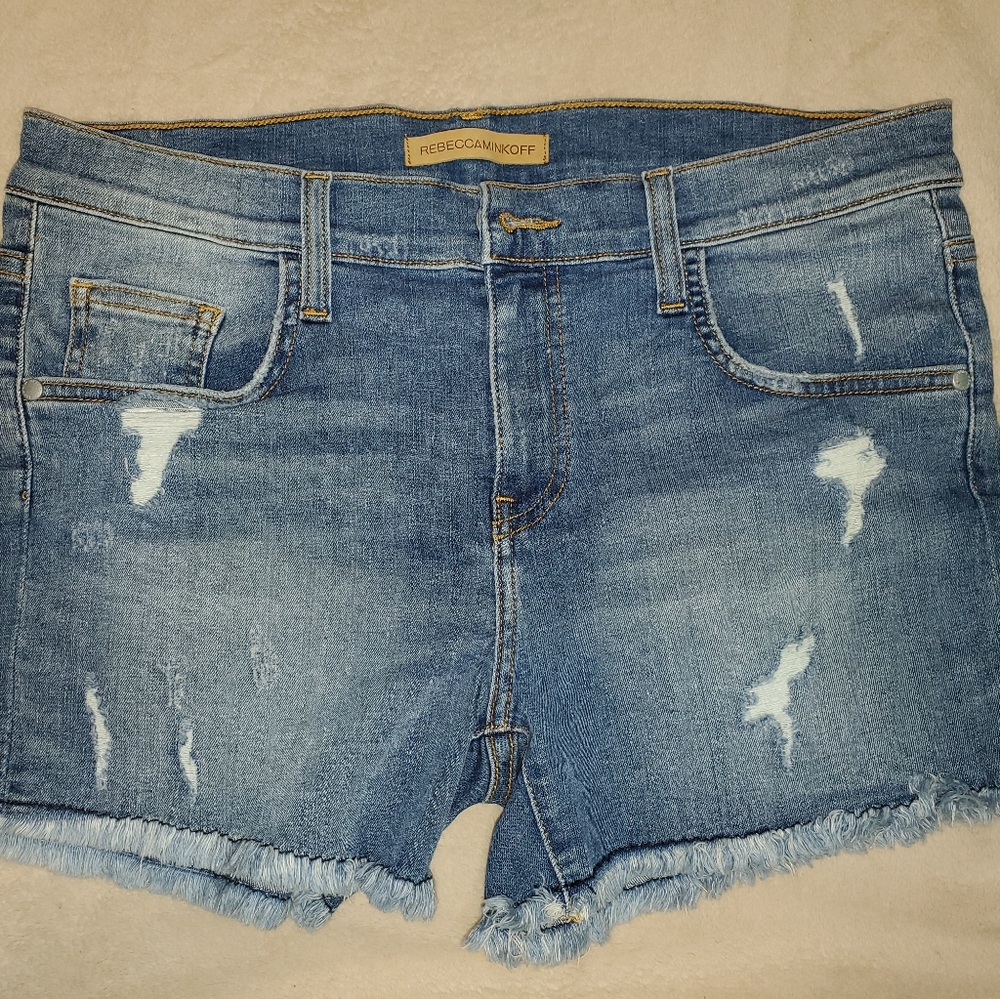 Clothes / Shorts